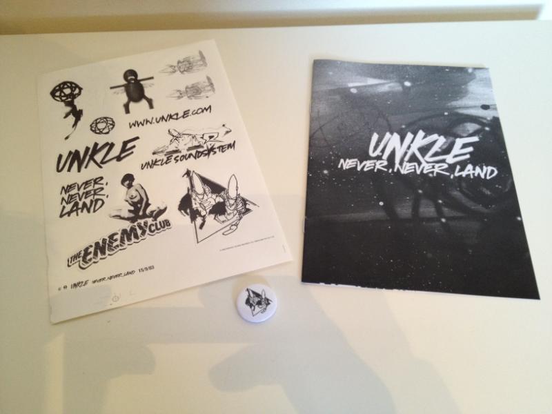 File:2003 NNL Stickers and Booklet.jpg