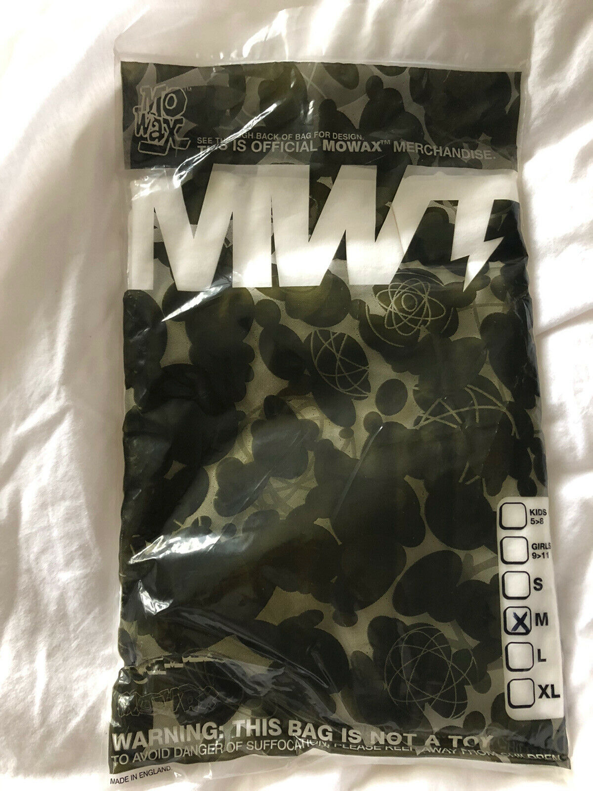 MWT 004 - MoWax Block Logo (bagged) - Back of bag